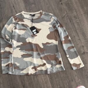 DKNY Women's Long Sleeve Camo Top - Brown, Gray, and Cream